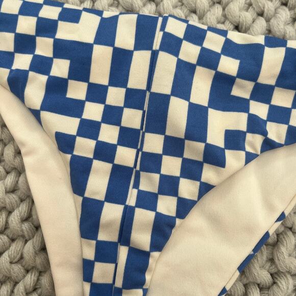 Billabong• Out of the Blue Bikini Set Alina Top and Maya Bottom - Picture 12 of 17